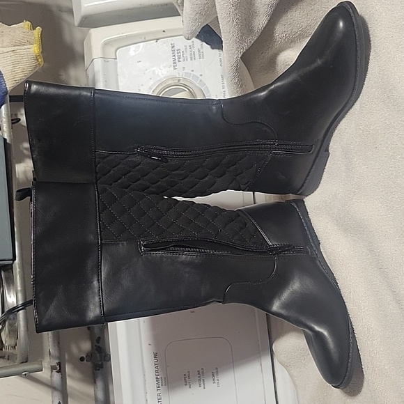 Girls knee length boots - Picture 4 of 4